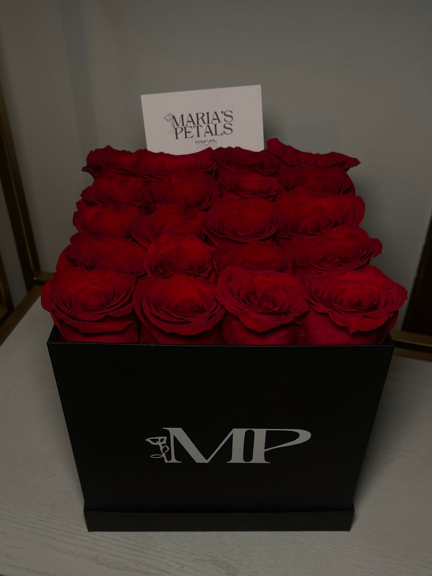 MP Signature Rose Box