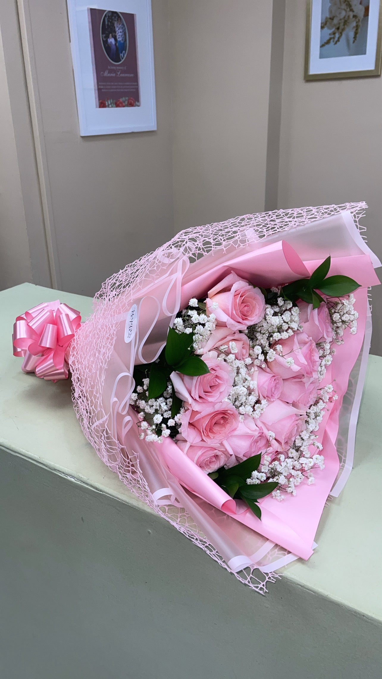 Dozen Roses (Flat Wrapped)